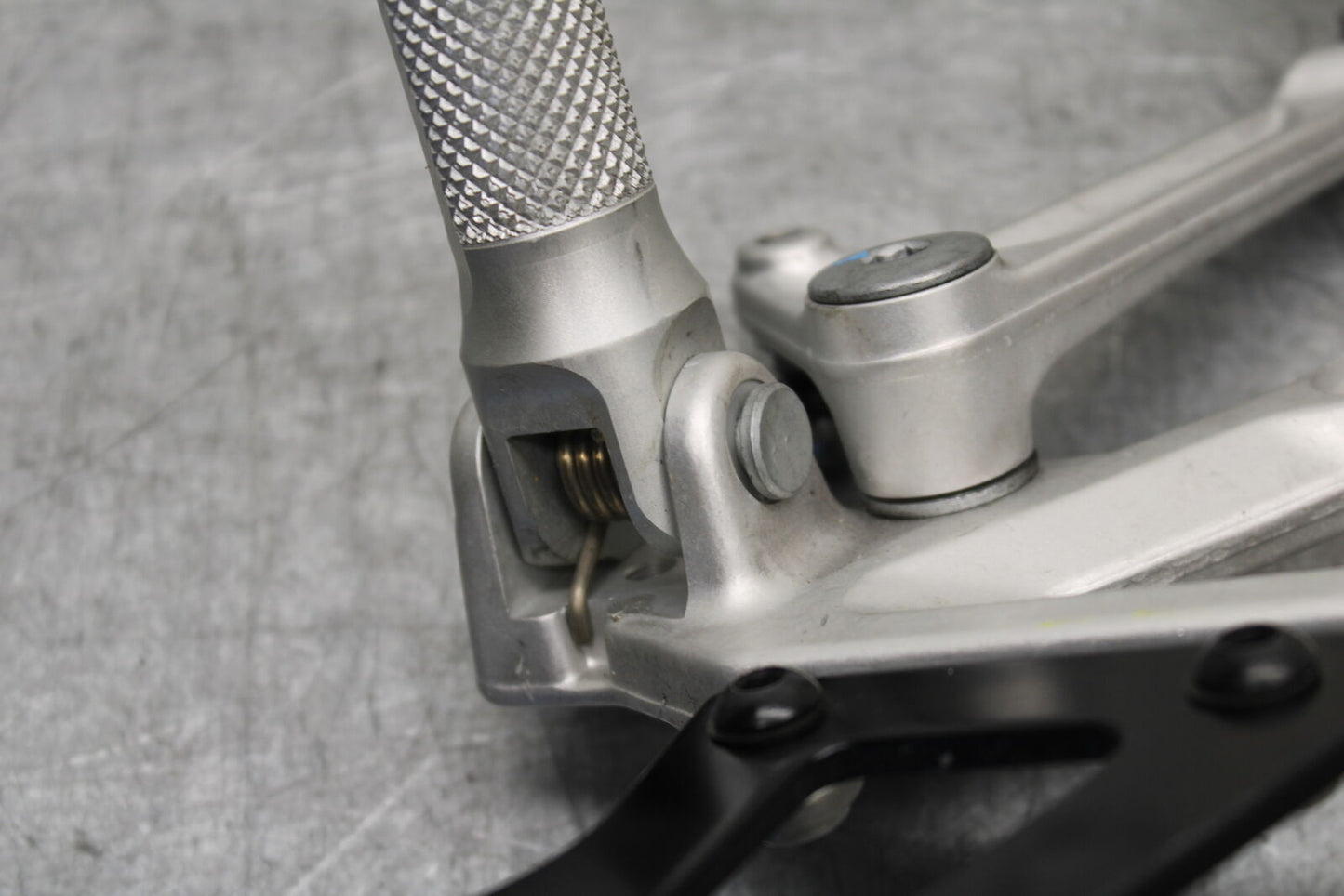 21-24 APRILIA RSV4 LEFT REARSET REAR SET FOOT PEG W SHIFTER BB668