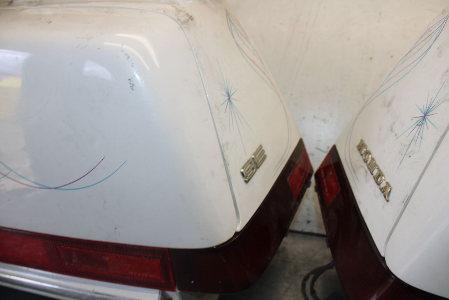 93-00 HONDA GOLDWING 1500 GL1500SE CARGO LUGGAGE SADDLEBAG BAG COMPARTMENT BB700