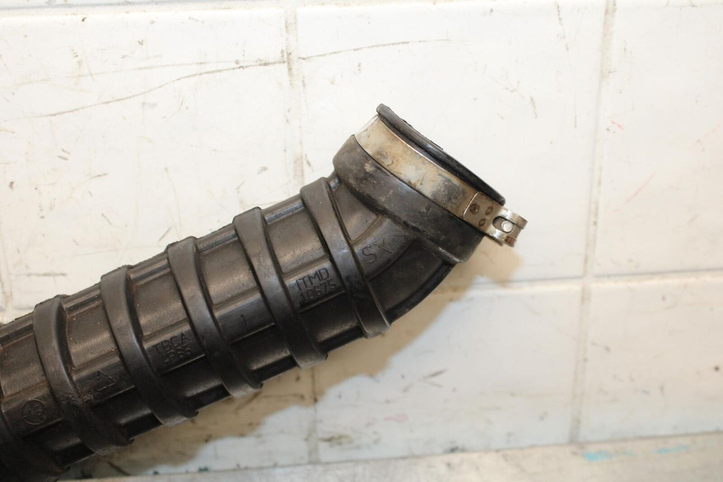 16-17 MOTO GUZZI V7 II AIRBOX INTAKE BOOT BB57