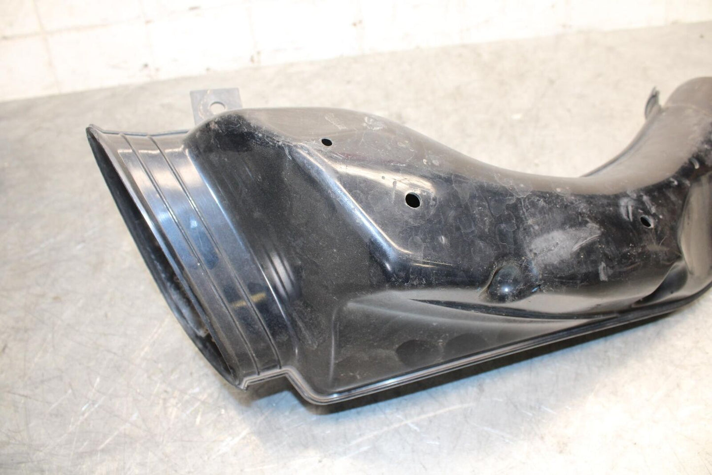 2001 Suzuki GSXR1000 RIGHT RAM AIR INTAKE DUCT TUBE 94420-40F01 BB52