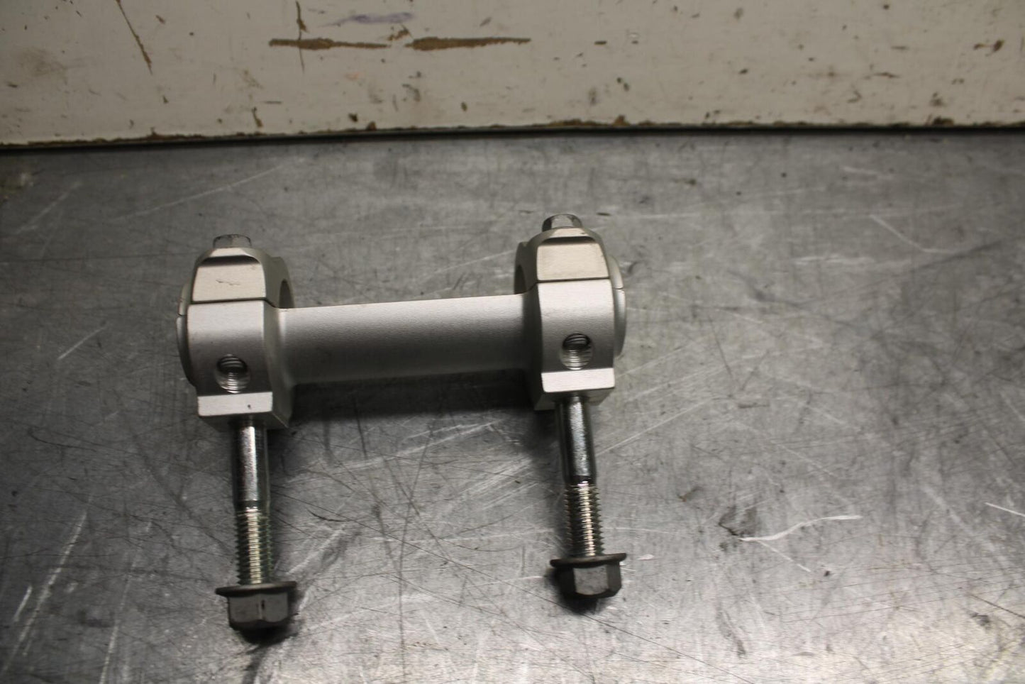 16-18 KTM 690 DUKE HANDLEBAR RISERS BB631