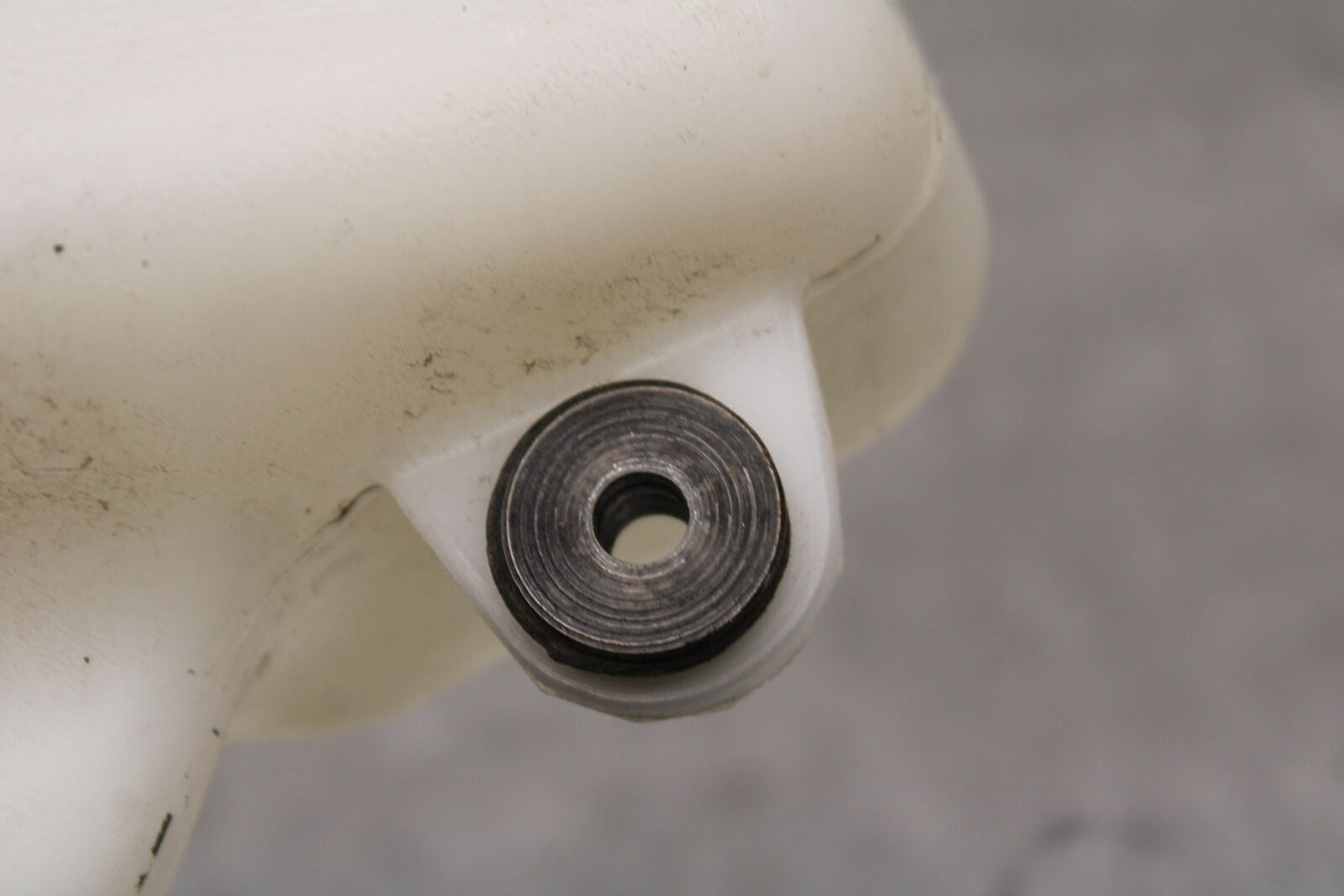 17-24 KTM 390 DUKE COOLANT WATER TANK RESERVOIR BOTTLE BB734