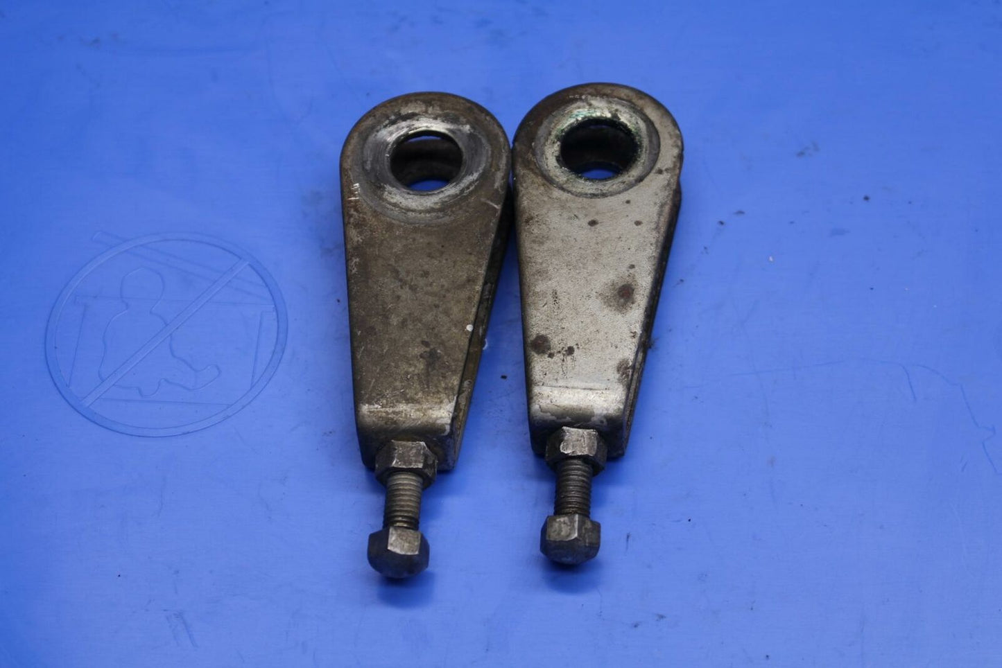 78 SUZUKI GS550E SWINGARM CHAIN TENSIONER ADJUSTMENT BRACKETS BB212
