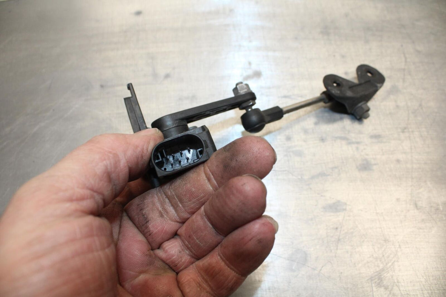 17-20 BMW S1000R LEVEL POSITION SENSOR BB488