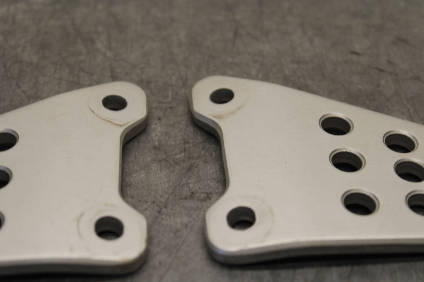 22-24 YAMAHA XSR900 RIGHT & LEFT REARSET REAR SET HEEL GUARD COVER BB683