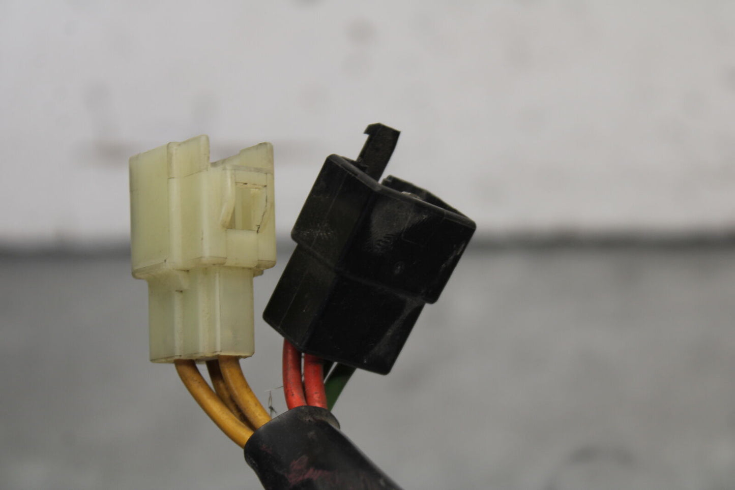 06-07 DUCATI MONSTER 695 OEM RECTIFIER VOLTAGE REGULATOR BB674