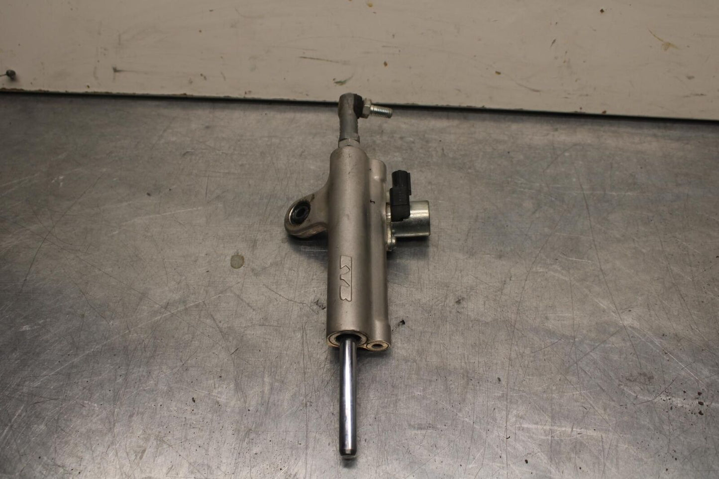 2011 Suzuki GSXR600 STEERING DAMPER STABILIZER 51750-21H10 BB605