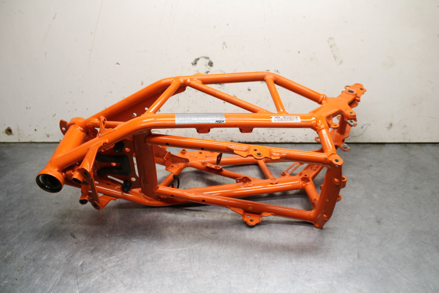17-24 KTM 390 DUKE FRAME CHASSIS BB734