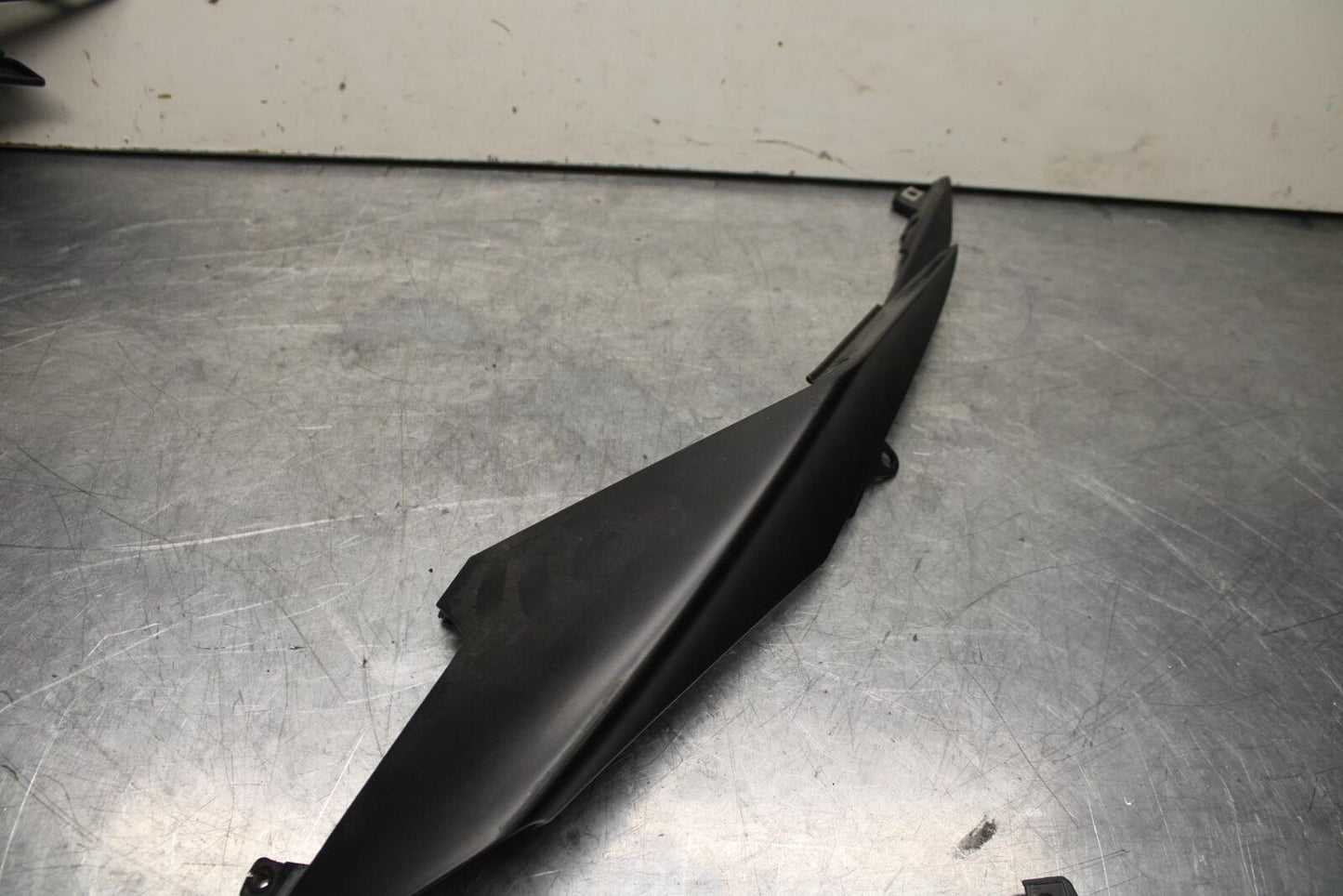 20-23 APRILIA RS660 LEFT RIGHT SET PAIR REAR BACK TAIL FAIRING COWL SHROUD BB611