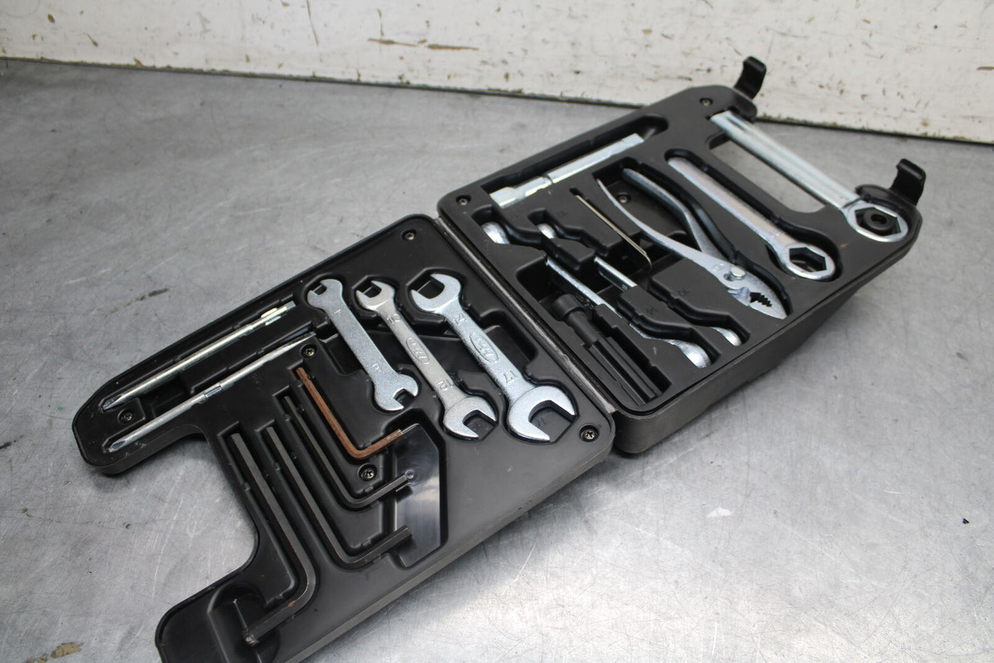 93-00 HONDA GOLDWING 1500 GL1500SE STOCK TOOLS OEM TOOL BAG KIT SET BB700