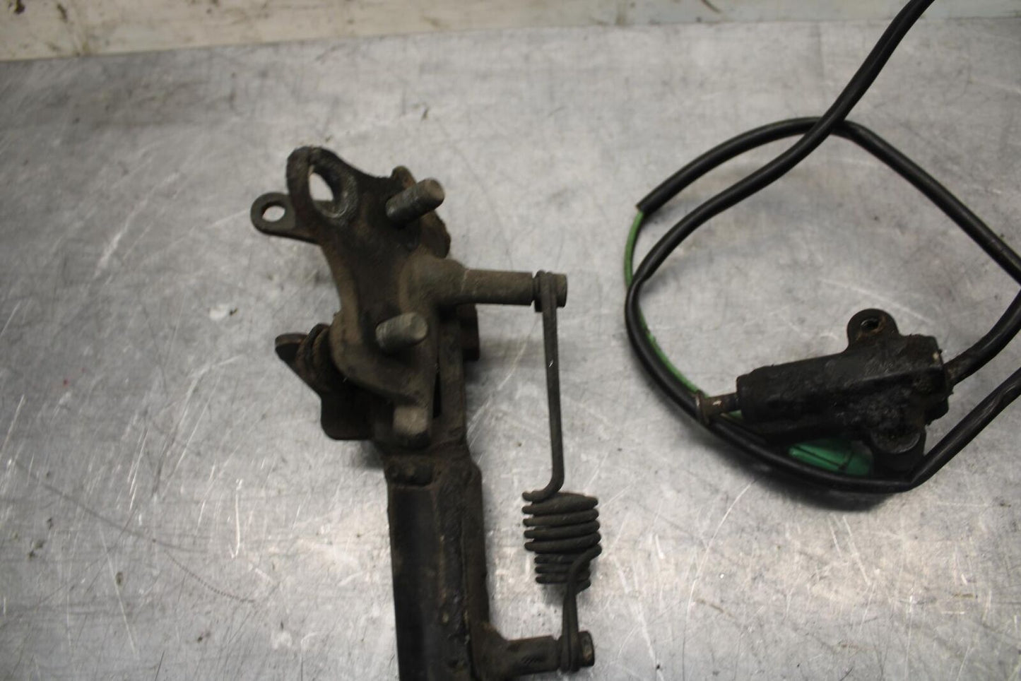 1997 Suzuki GSXR750 KICKSTAND SIDE KICK STAND BB39