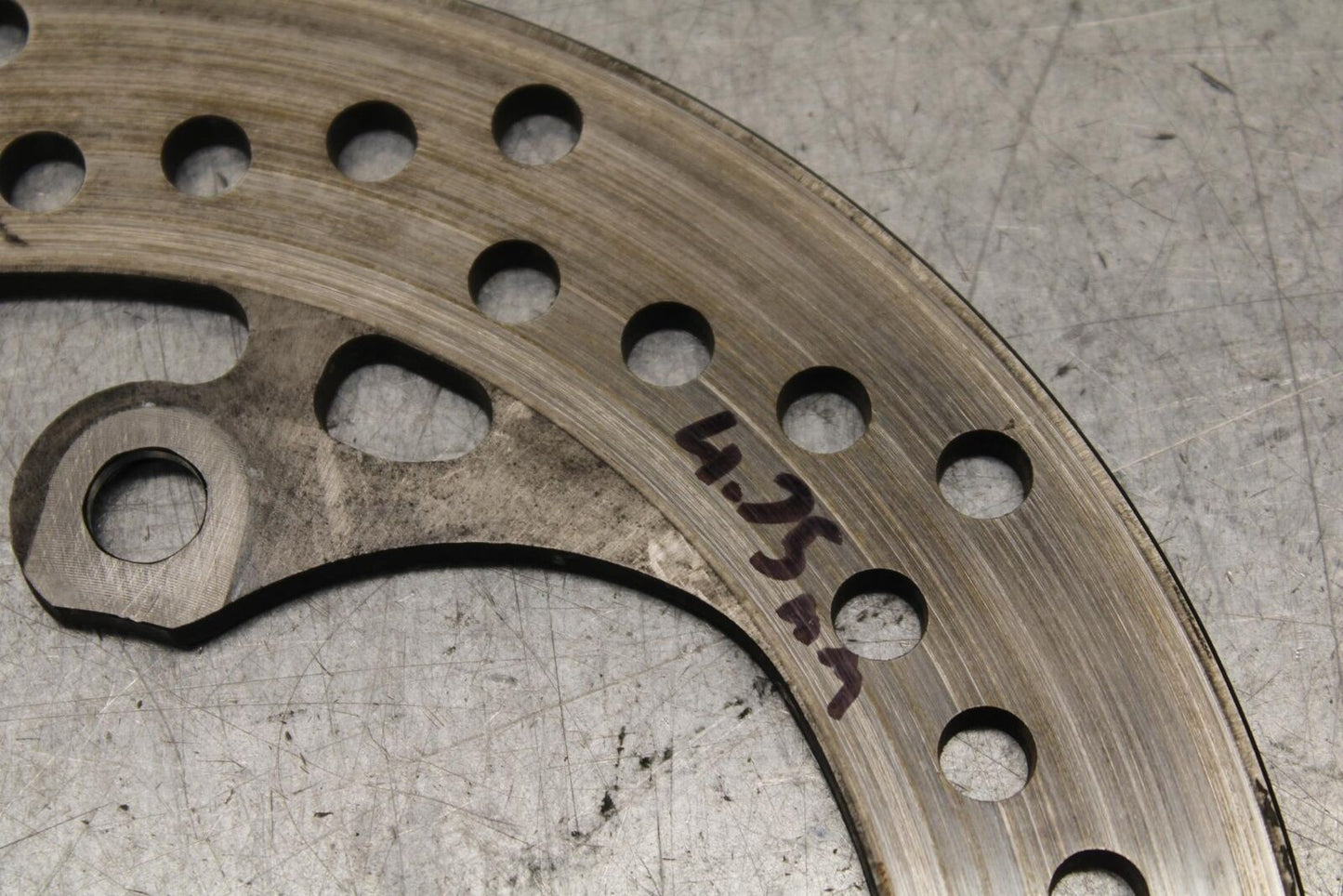 2011 Suzuki GSXR600 REAR ROTOR BACK BRAKE DISC 69211-18G00 BB94