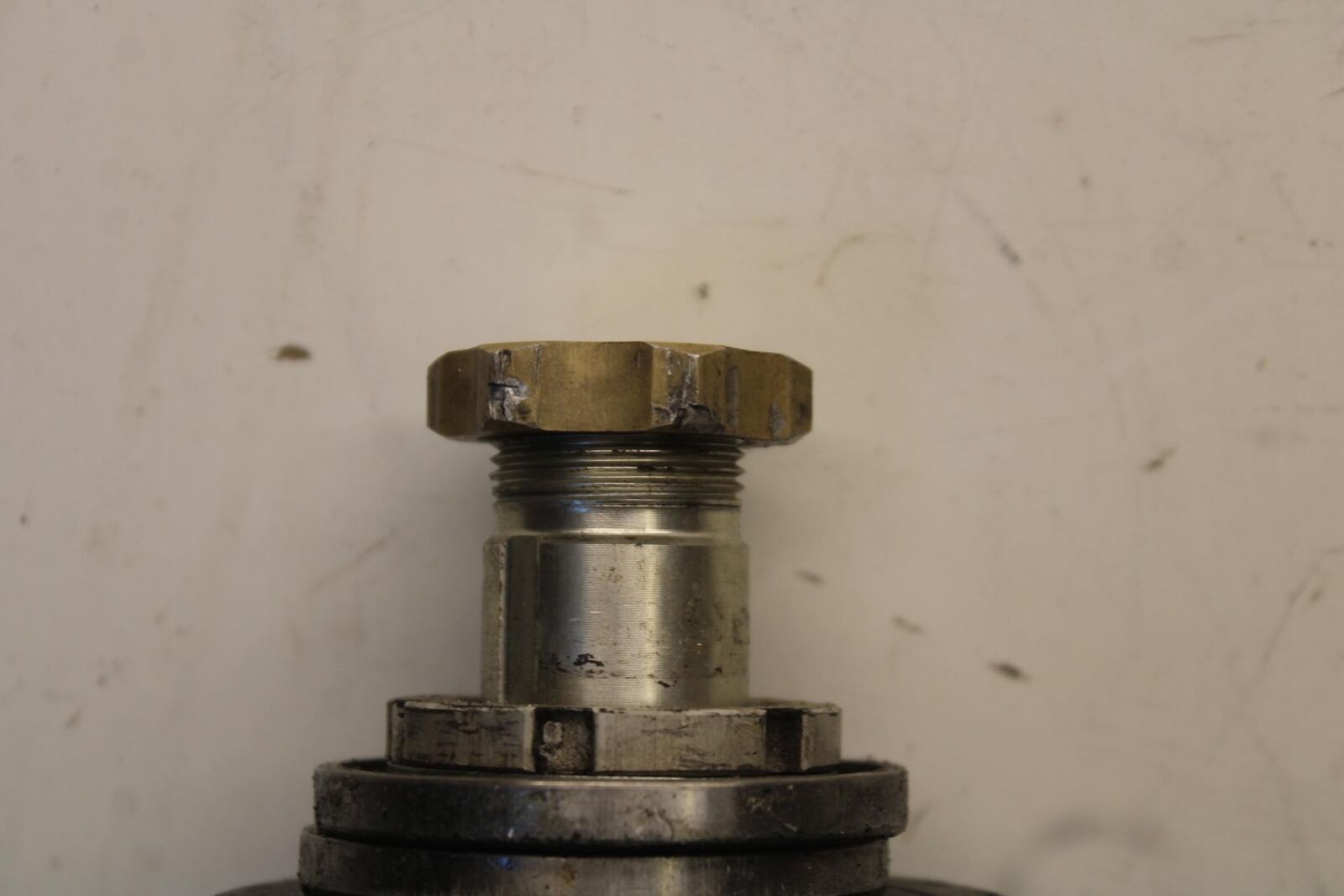 01-03 SUZUKI GSXR600 FRONT FORKS CLAMP LOWER TRIPLE TREE STEM 51410-39F00 BB639