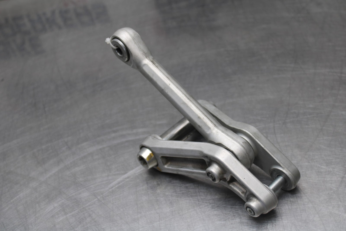 16 DUCATI 959 PANIGALE REAR DOGBONE SHOCK LINKAGE LINK BB912