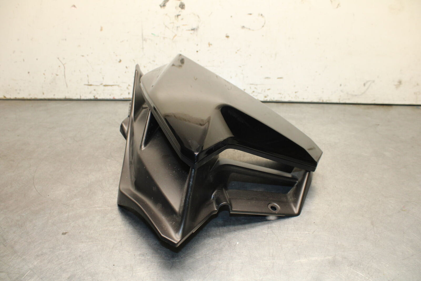 21-24 APRILIA TUONO 660 FACTORY RIGHT FRONT UPPER MID SIDE FAIRING PLASTIC BB733