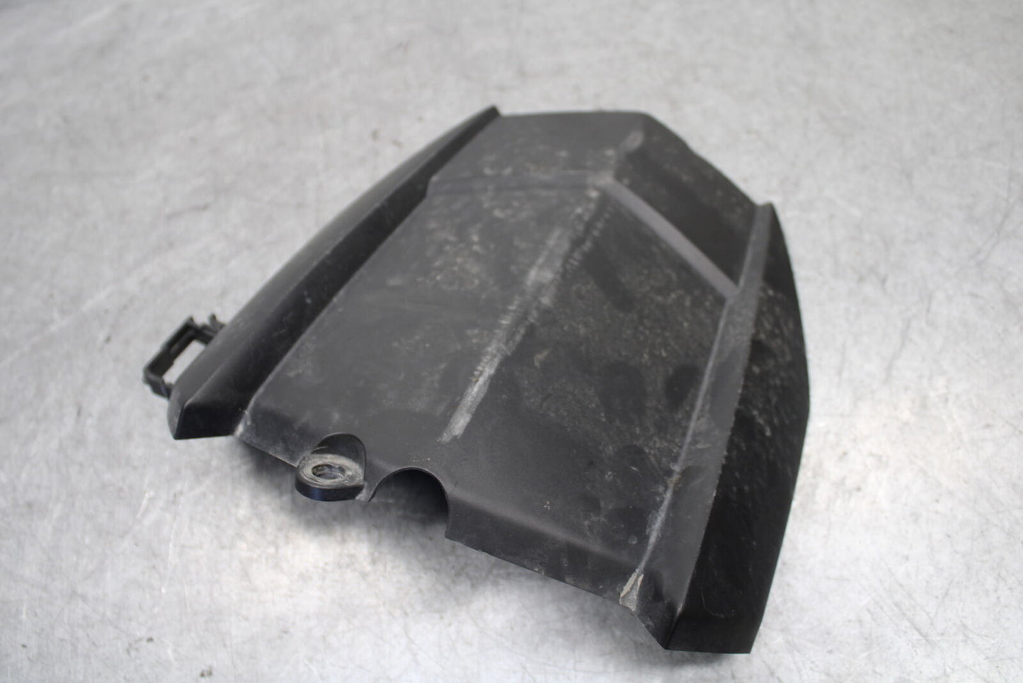 16-21 YAMAHA XSR900 REAR BACK WHEEL TIRE HUGGER FENDER BB664