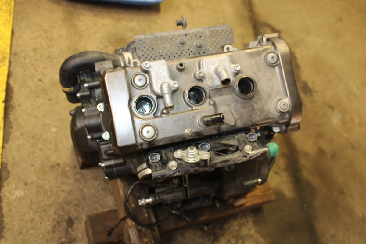 15-17 YAMAHA FJ09 ENGINE MOTOR BB906