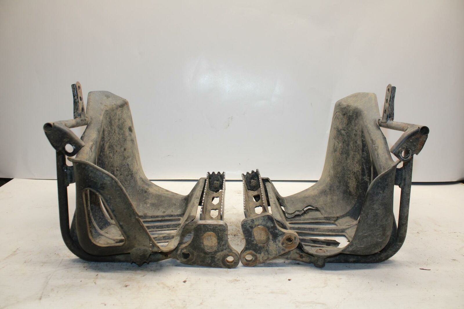 03-06 SUZUKI QUADSPORT Z400 LEFT RIGHT MUD SPLASH GUARDS FOOTWELLS BB256