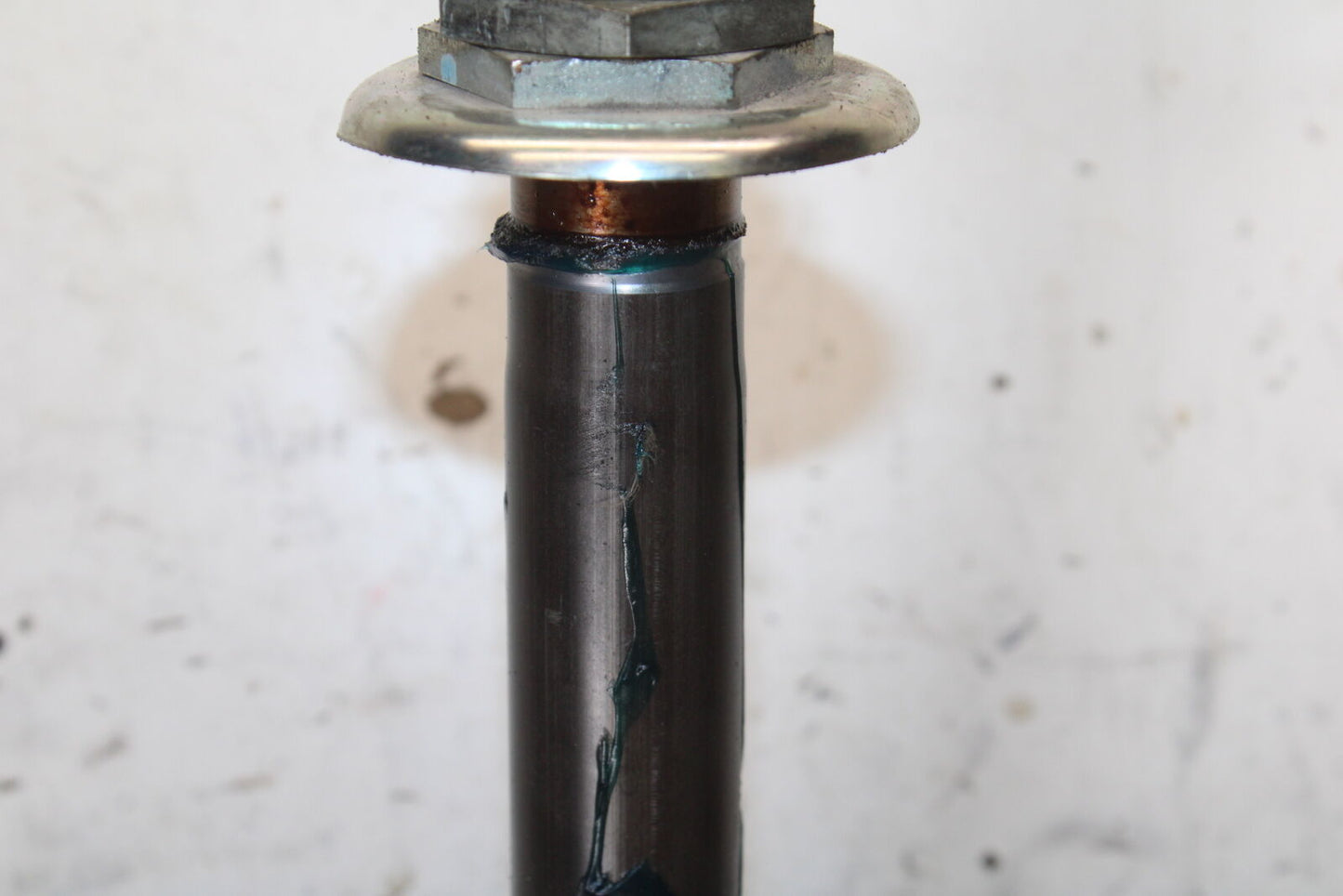 01-06 TRIUMPH TIGER 955I FRONT FORKS CLAMP LOWER TRIPLE TREE STEM BB693