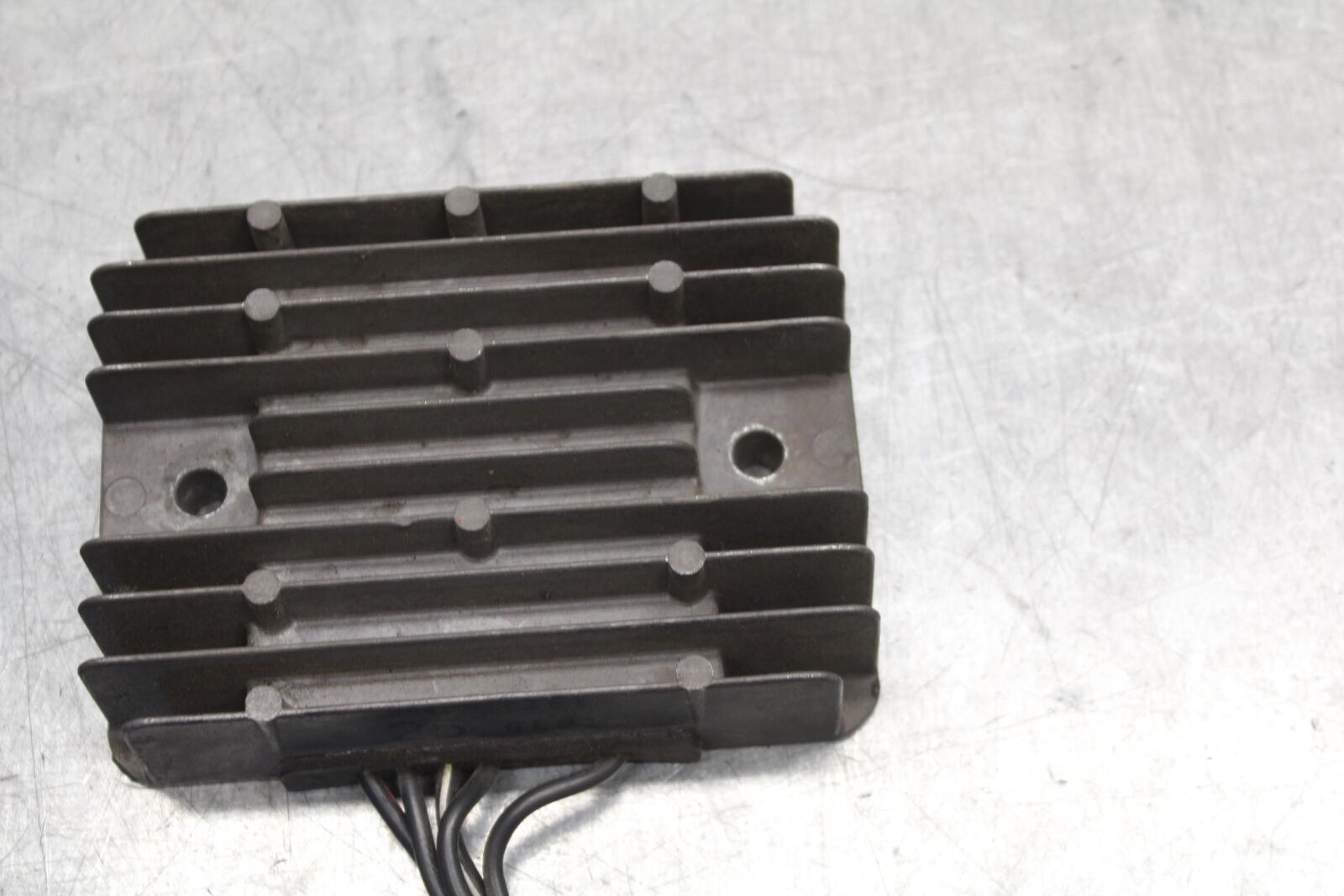 01-03 SUZUKI GSXR600 RECTIFIER VOLTAGE REGULATOR 32800-33E21 BB639