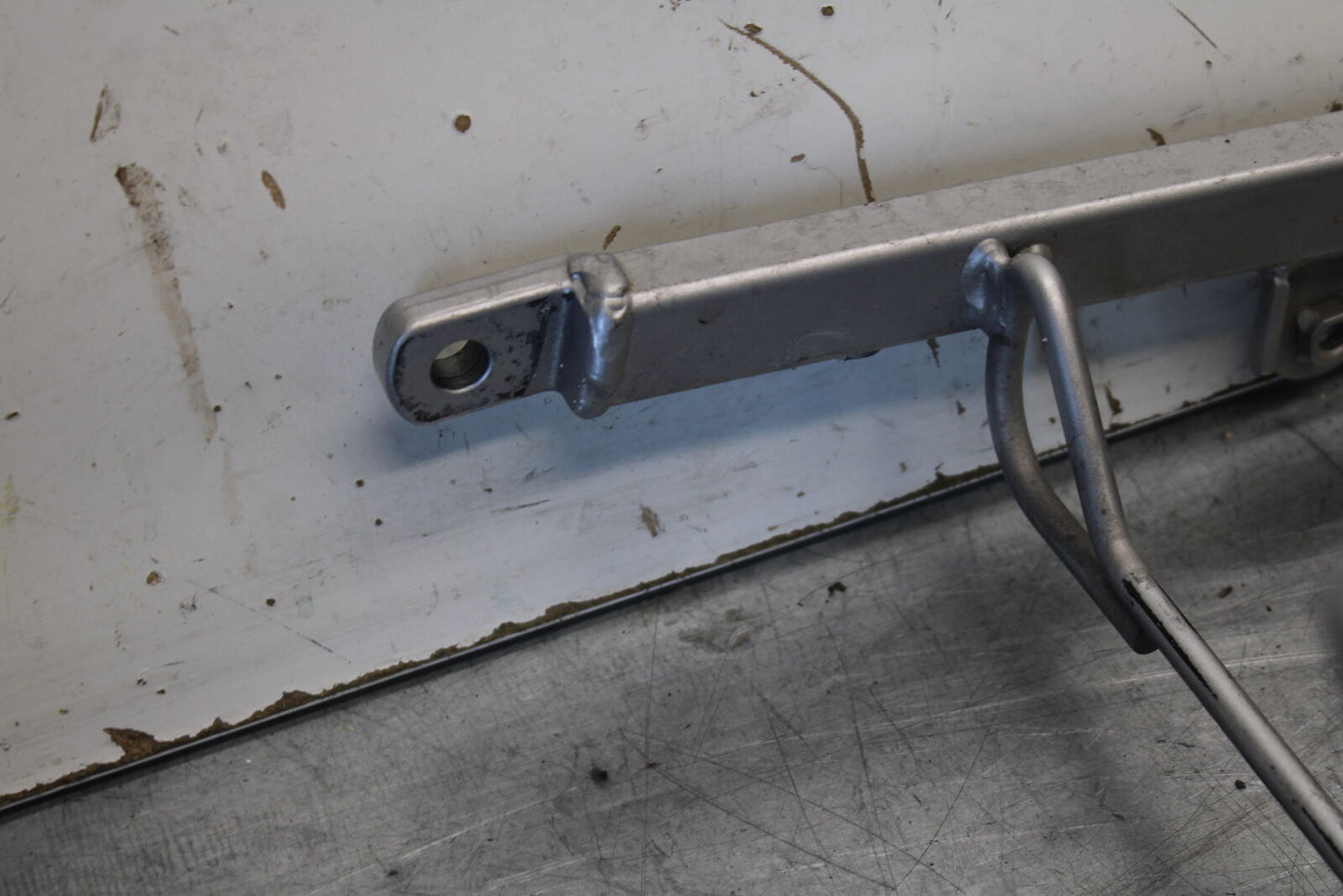 03-07 SUZUKI SV1000S REAR SUBFRAME BACK SUB FRAME BB657