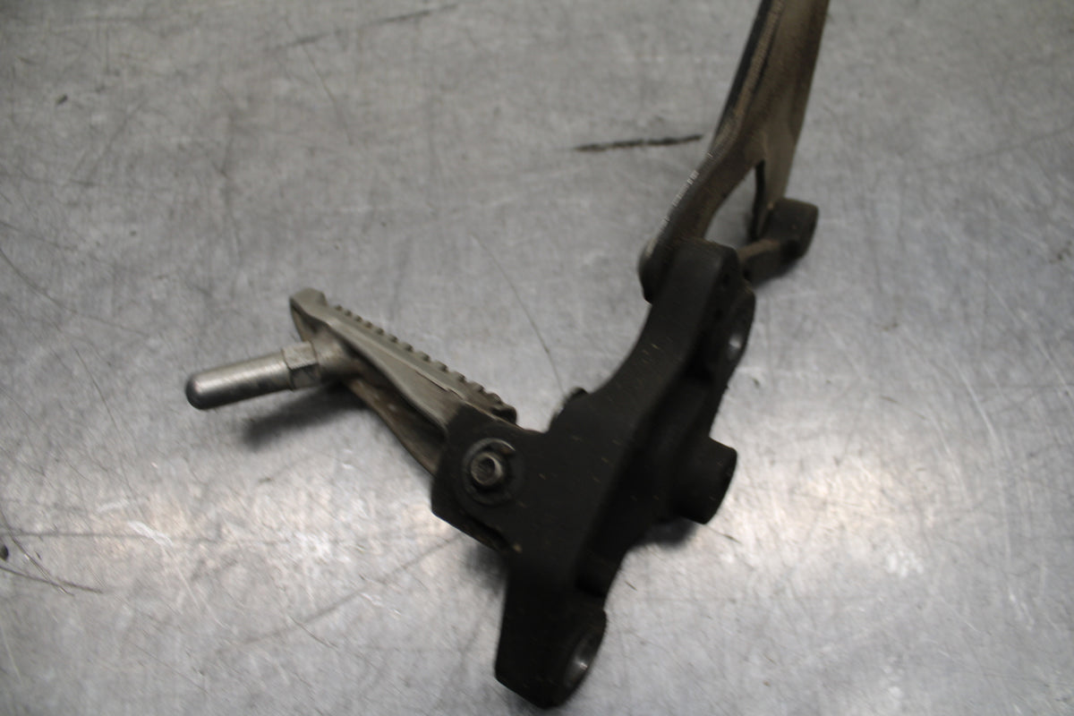 24 KAWASAKI NINJA 500 ABS LEFT REARSET REAR SET DRIVER FOOT PEG REST STOP BB744