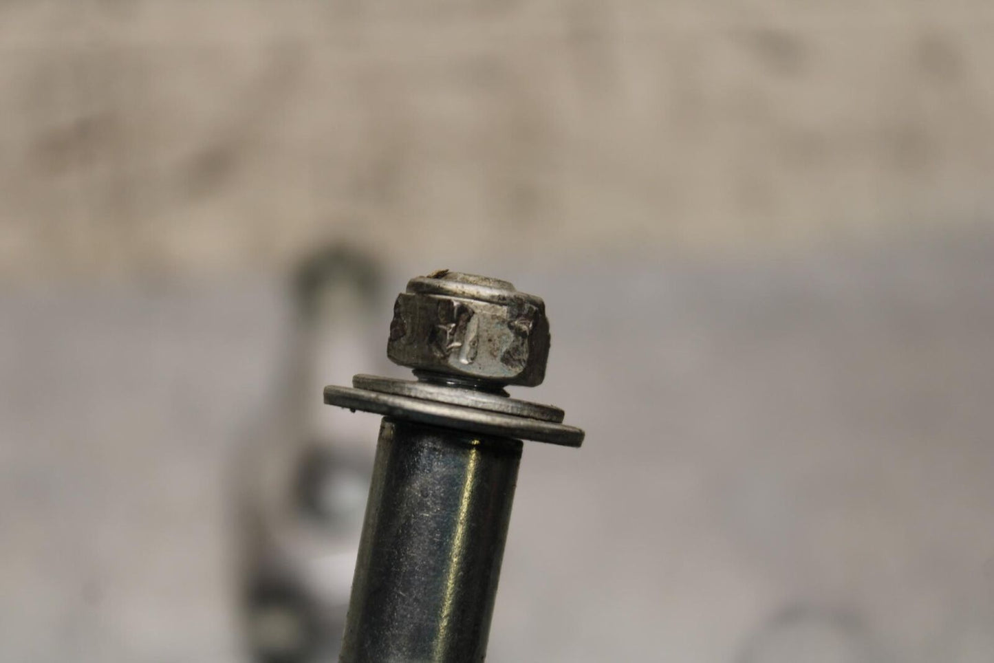 2004 Suzuki Intruder 1500 VL1500 HANDLEBAR RISERS BB573