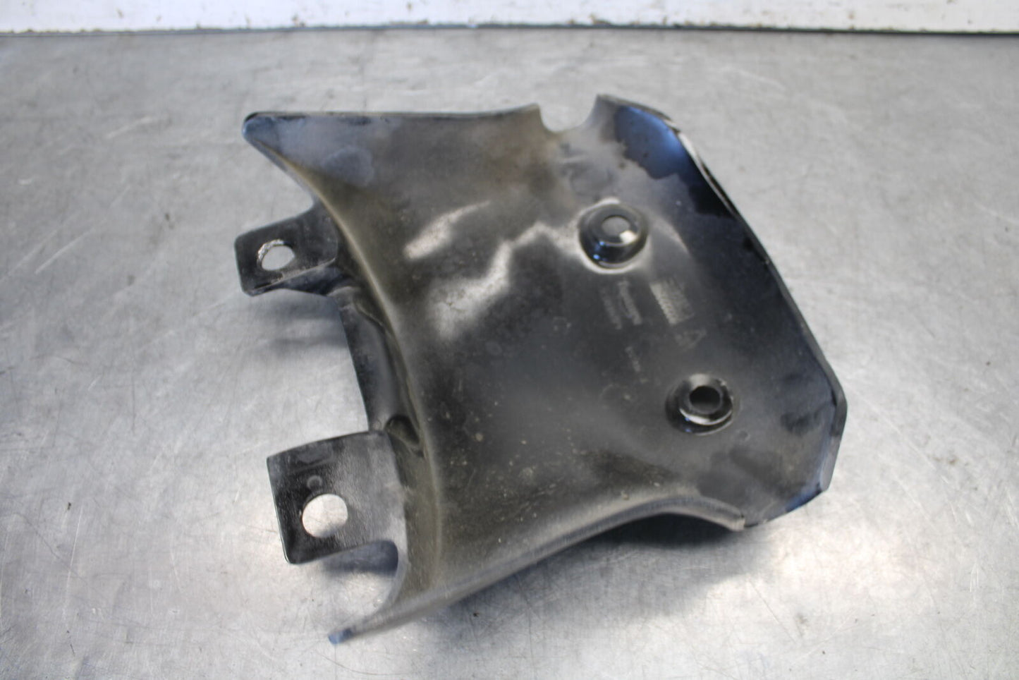 01-06 TRIUMPH TIGER 955I REAR BACK TAIL FAIRING COWL SHROUD BB693