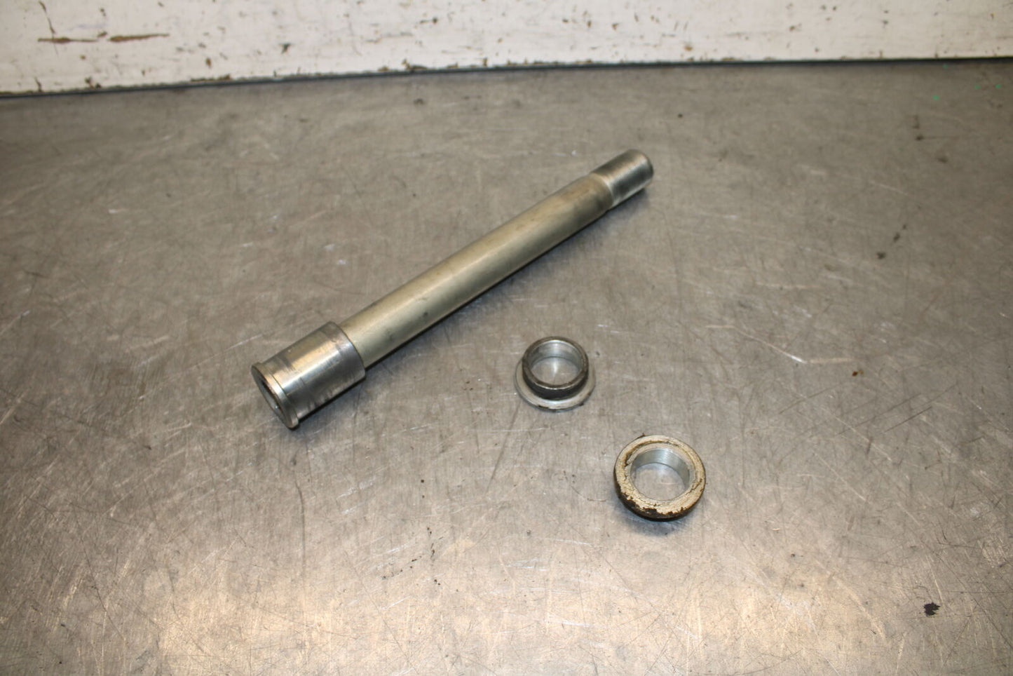 19-23 KAWASAKI NINJA ZX6R FRONT WHEEL RIM AXLE PIVOT BOLT BB701