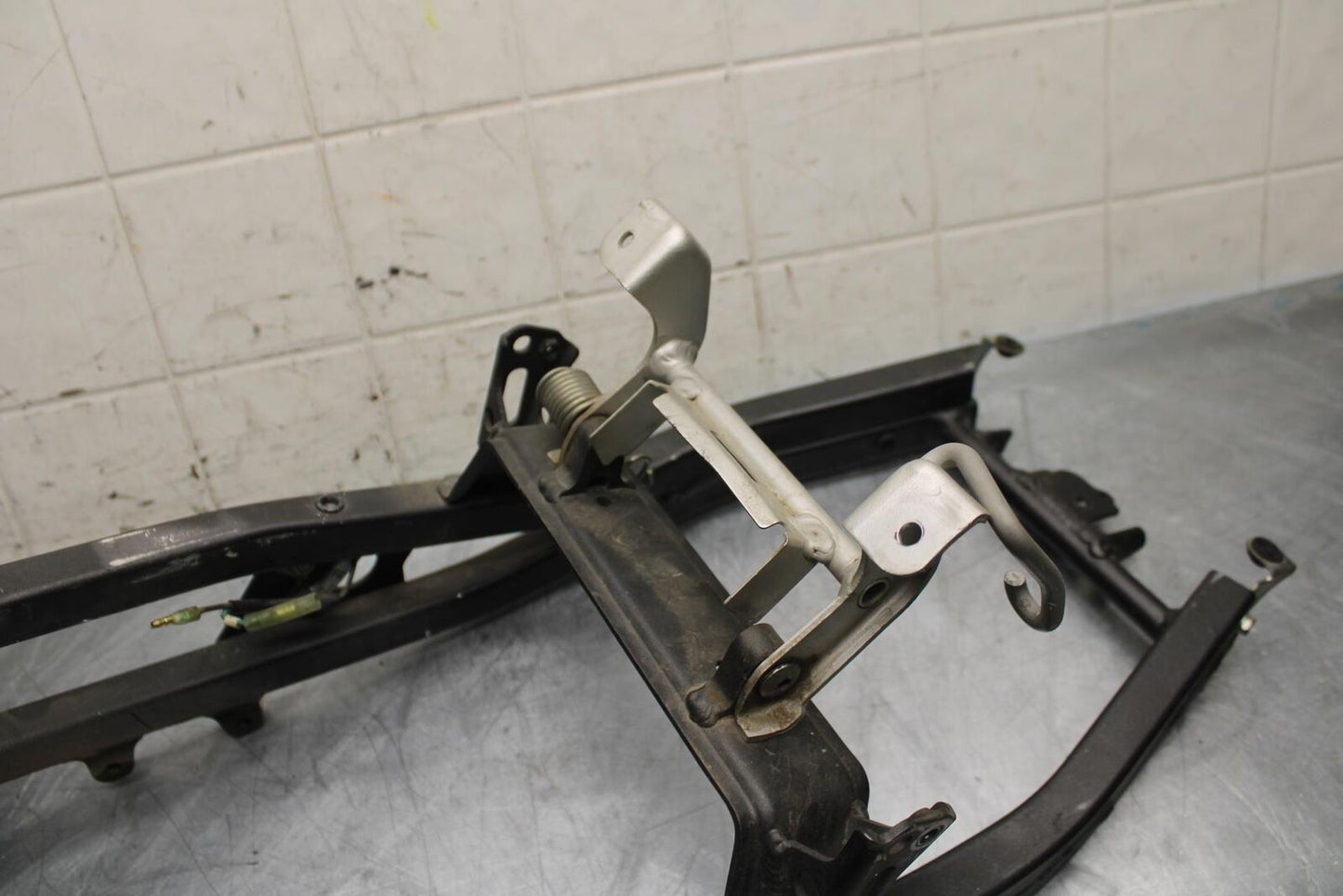 02-03 HONDA CBR900RR 954 REAR SUBFRAME BACK SUB FRAME BB497
