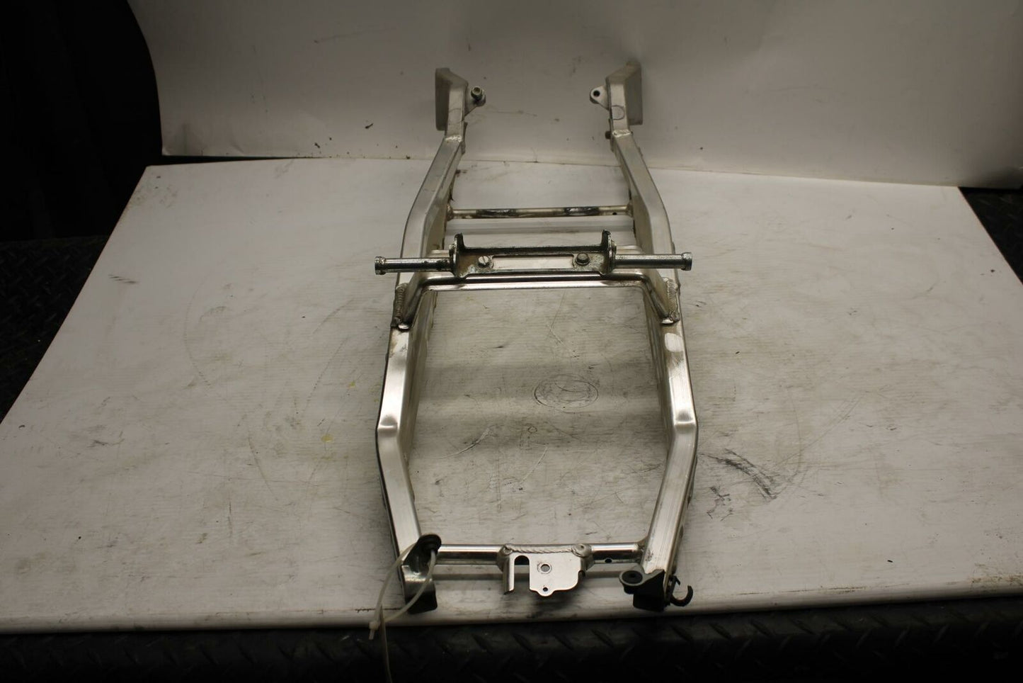 00-01 HONDA CBR929RR REAR BACK TAIL SUBFRAME SUB FRAME BB66