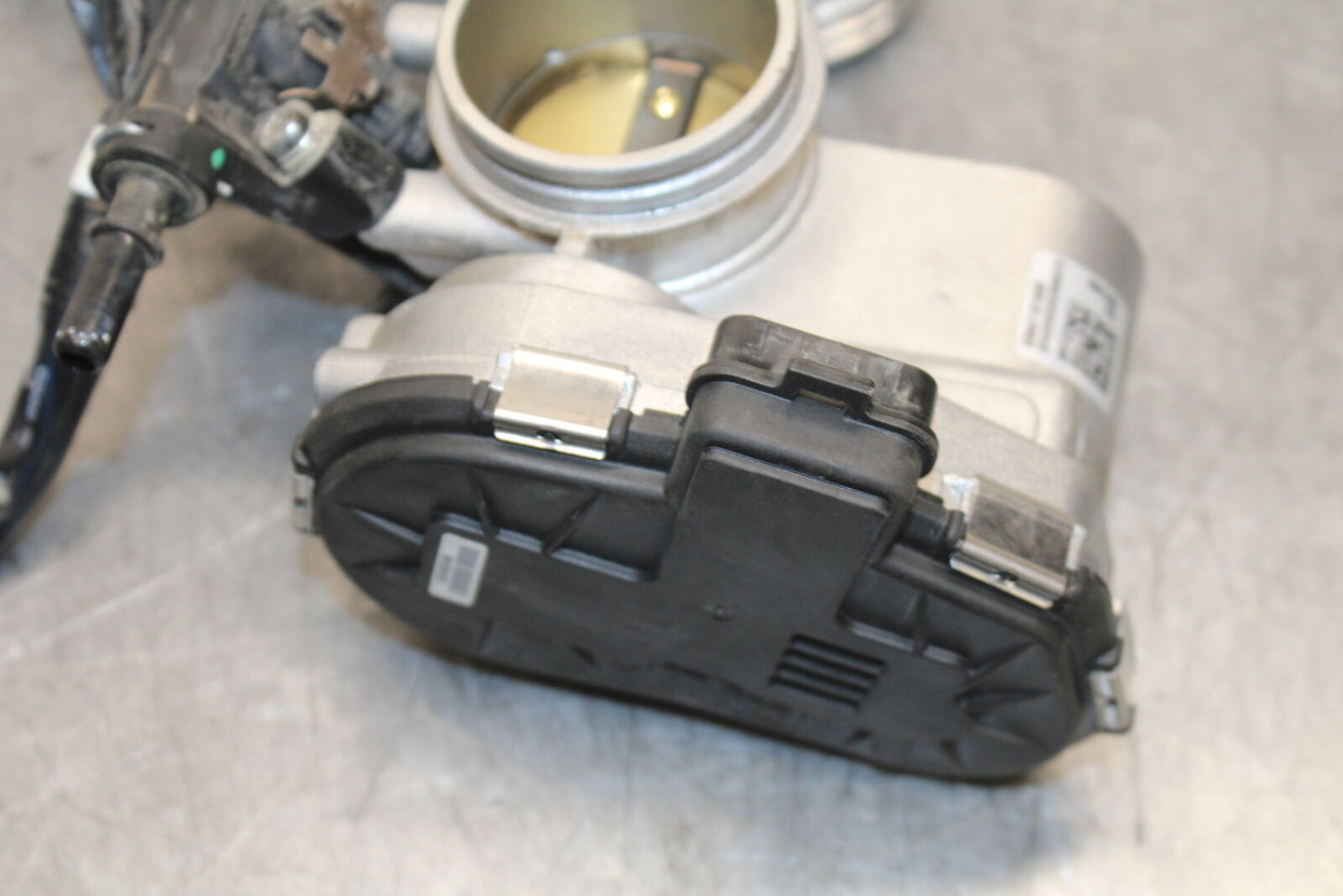 21-24 KTM 890 ADVENTURE R MAIN FUEL INJECTORS / THROTTLE BODIES BB723