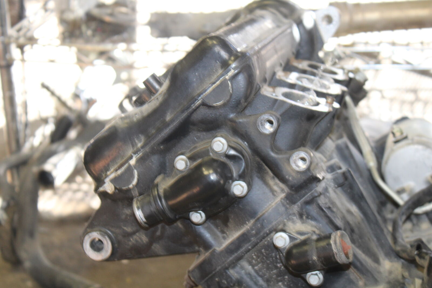 01-06 TRIUMPH TIGER 955I ENGINE MOTOR BB693