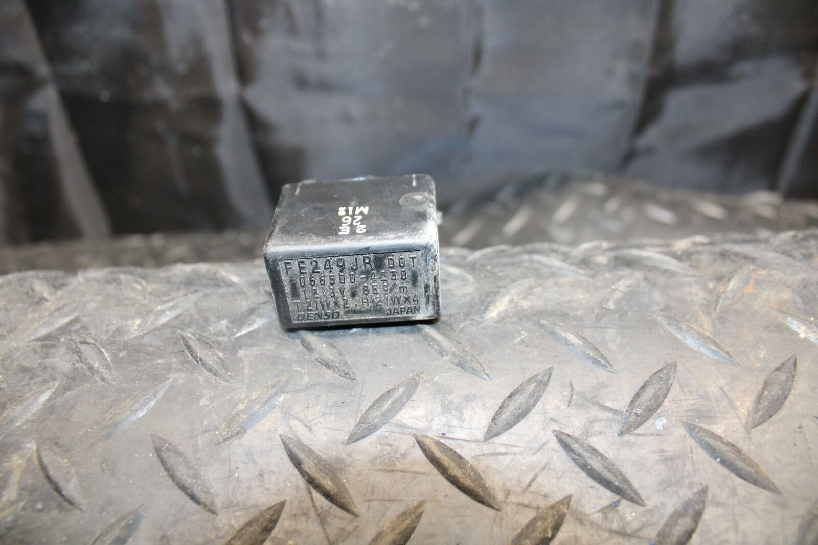 03 SUZUKI SV650S TURN SIGNAL FUEL PUMP RELAY FLASHER SWITCH 38610-03F00 BB219