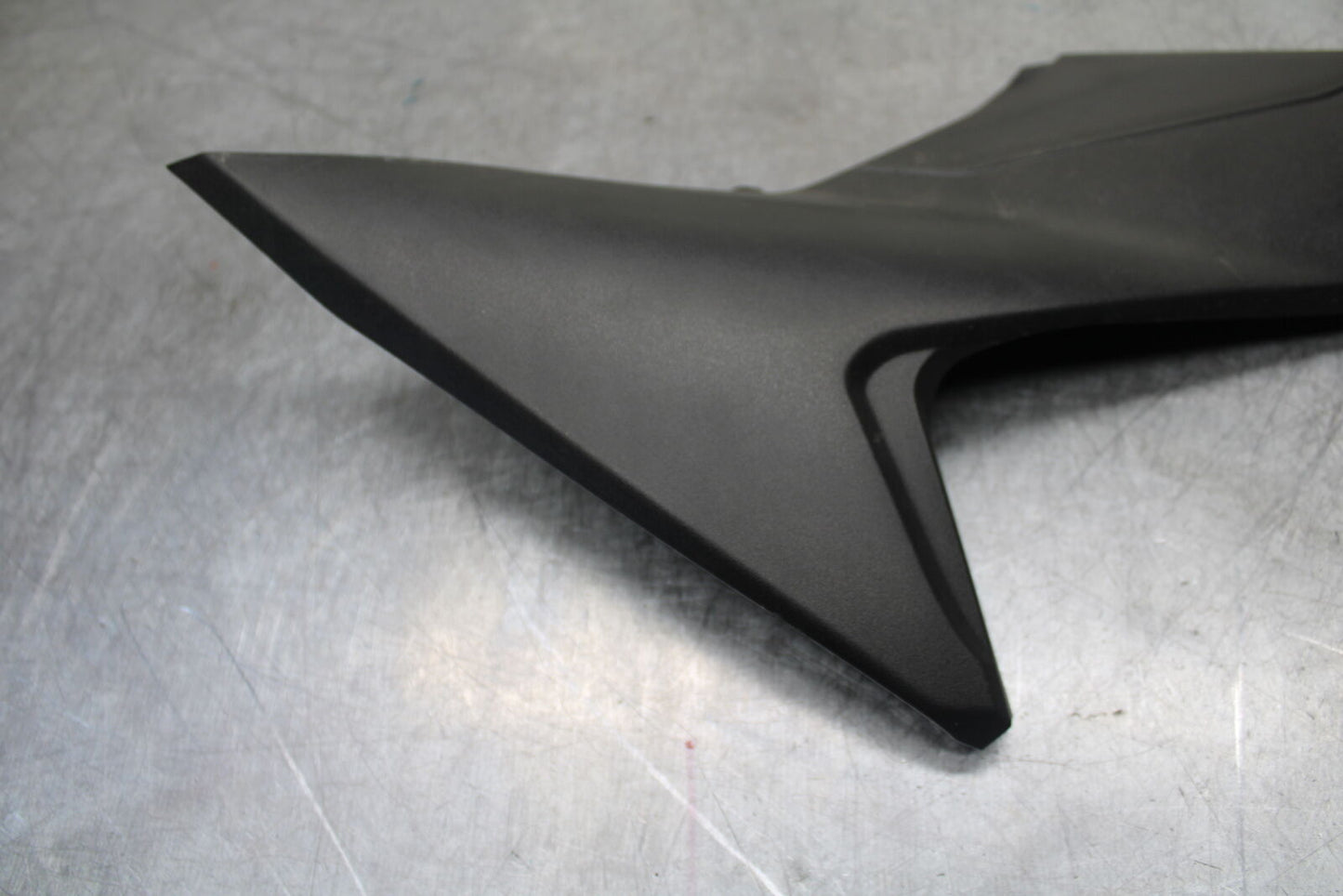 17-24 SUZUKI SV650 RIGHT GAS TANK FUEL CELL PANEL COVER TRIM COWL BB706