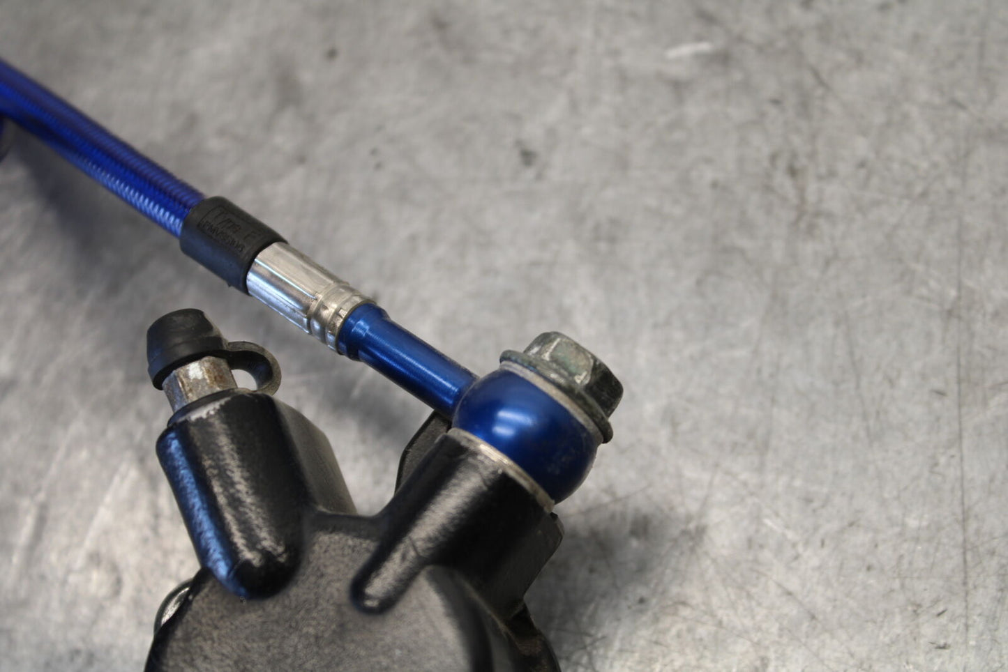 03-07 SUZUKI SV1000S CLUTCH SLAVE PISTON CYLINDER 23160-06G00 BB657