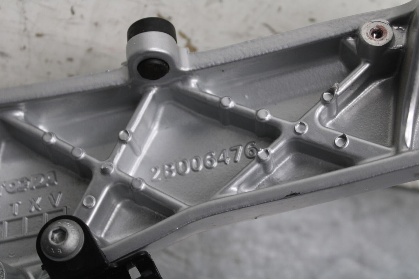 21-24 APRILIA TUONO 660 FACTORY FRAME CHASSIS BB733