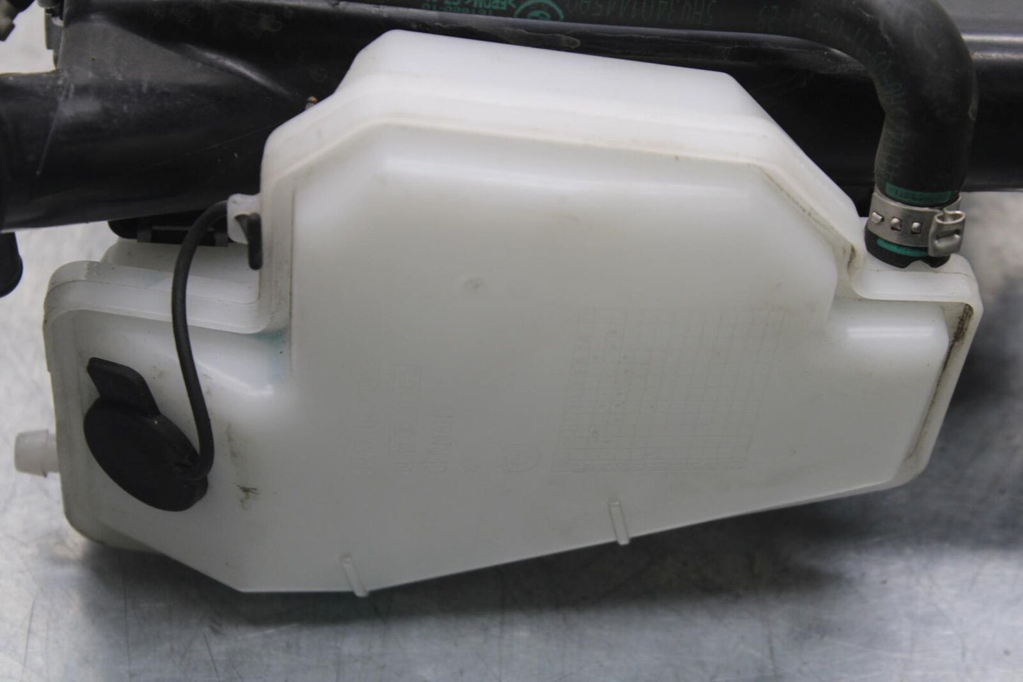 20-23 BMW F900R ENGINE RADIATOR MOTOR COOLER COOLING RADIATER BB603