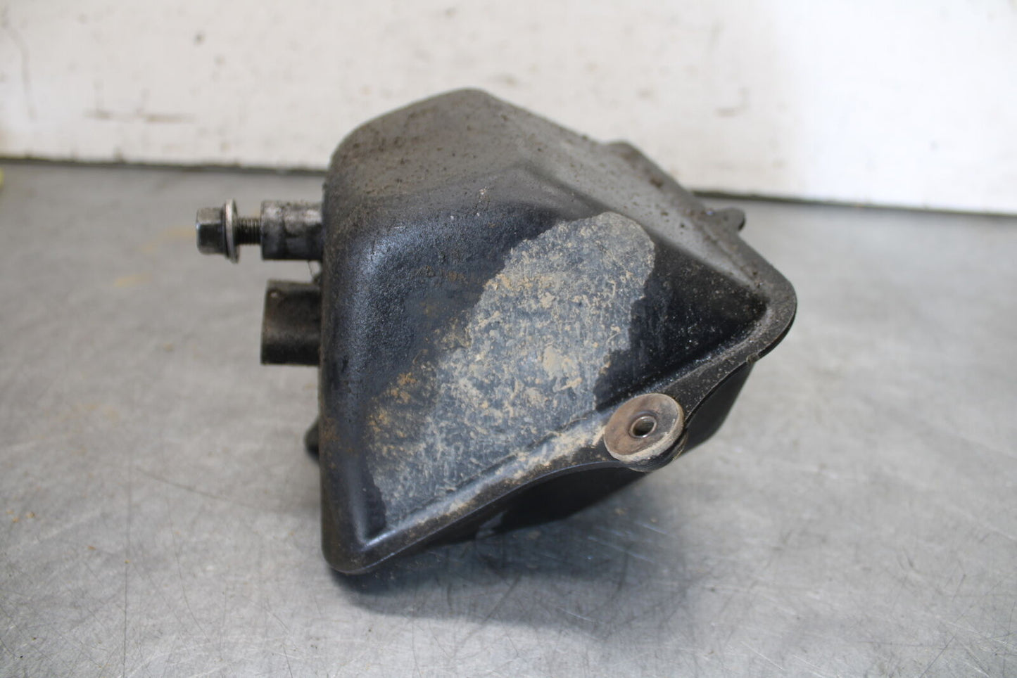 01-05 YAMAHA RAPTOR 660R OIL TANK BOTTLE RESERVOIR 5LP-21750-01-00 BB695