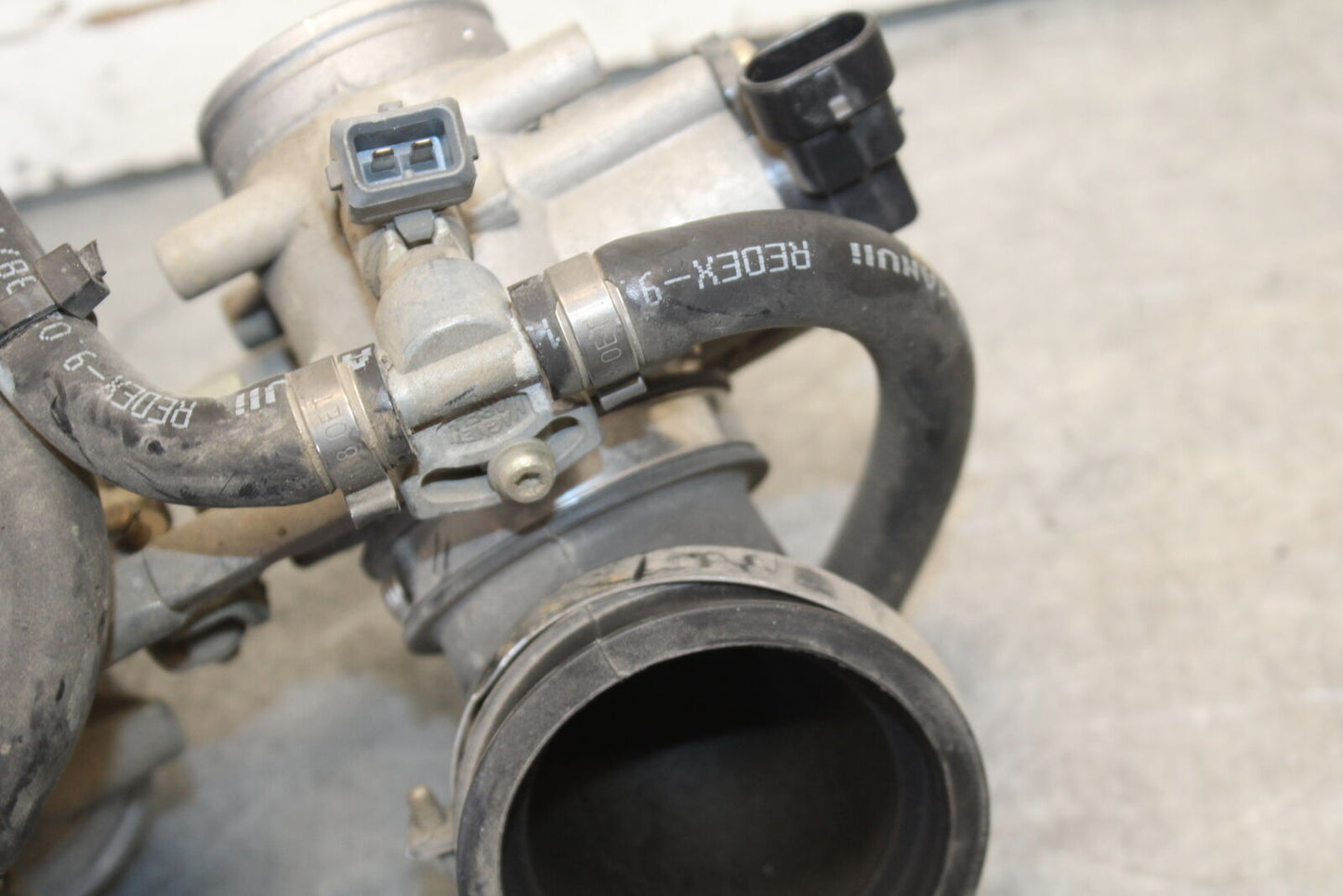 06-07 DUCATI MONSTER 695 MAIN FUEL INJECTORS / THROTTLE BODIES BB674