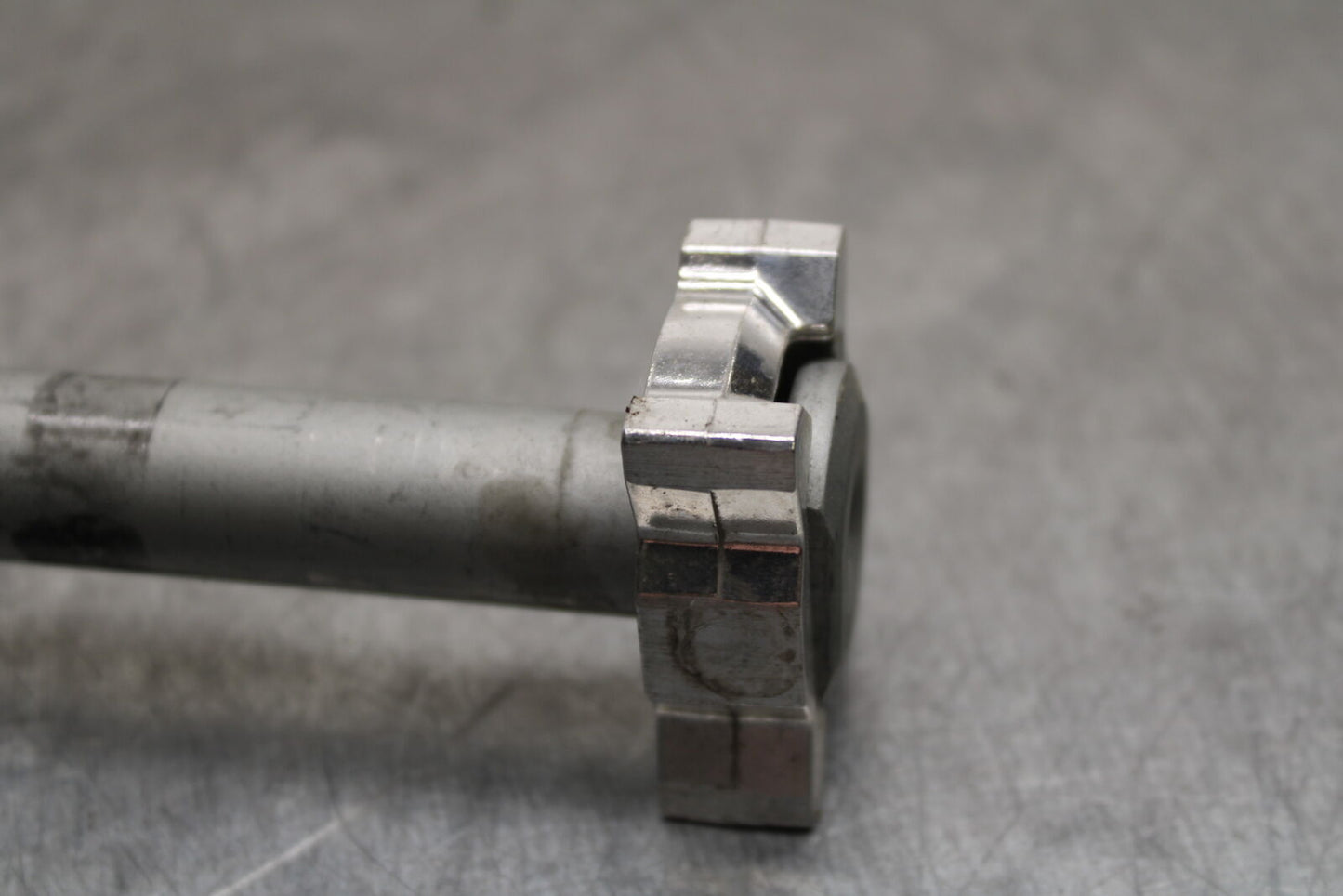 21-24 APRILIA TUONO 660 FACTORY REAR AXLE BACK WHEEL RIM PIVOT BOLT AXEL BB733