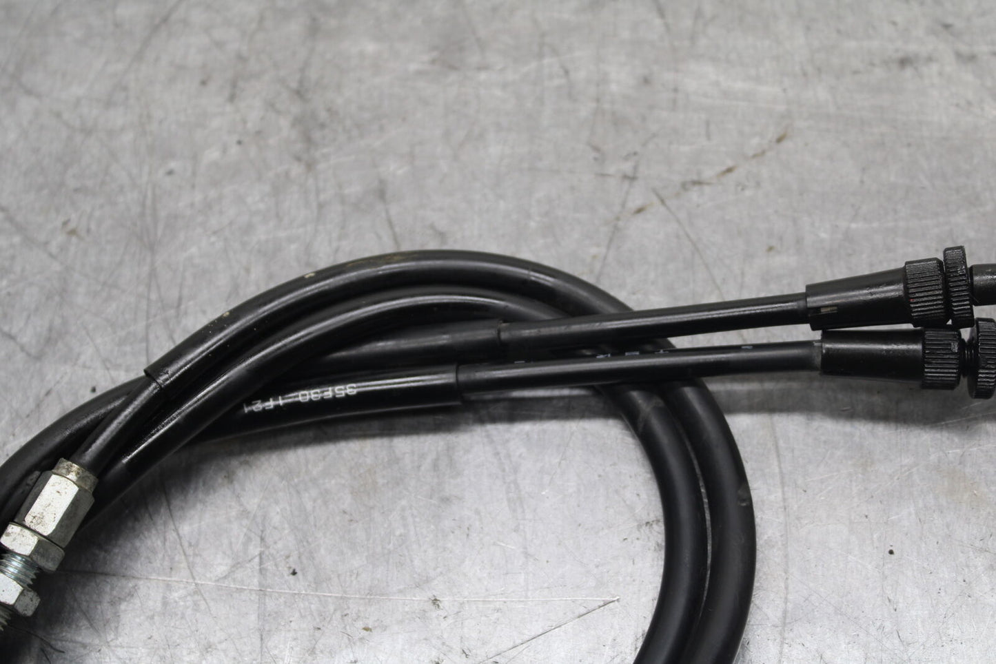 01-02 SUZUKI GSXR1000 THROTTLE CABLES LINES BB113