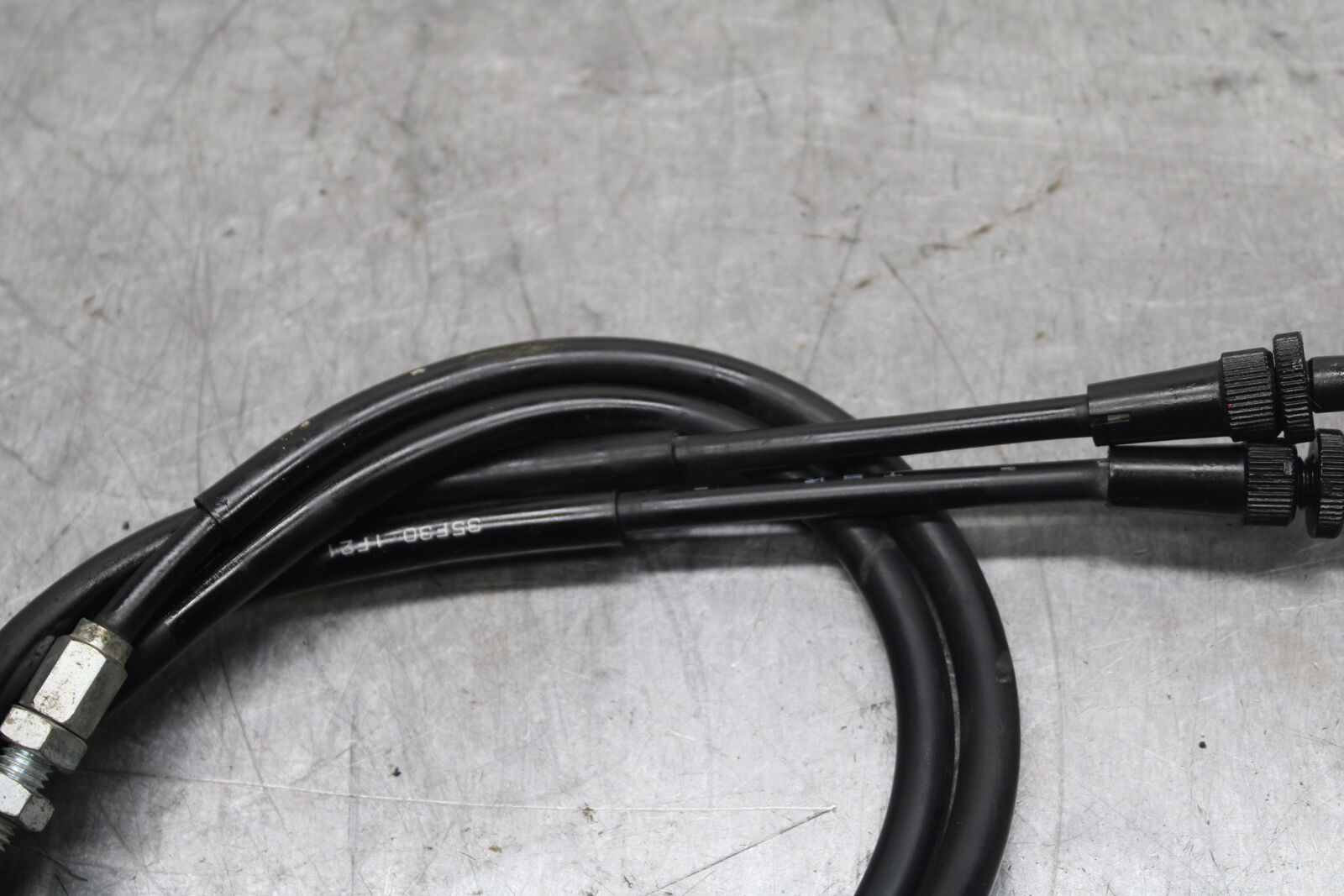 01-02 SUZUKI GSXR1000 THROTTLE CABLES LINES BB113