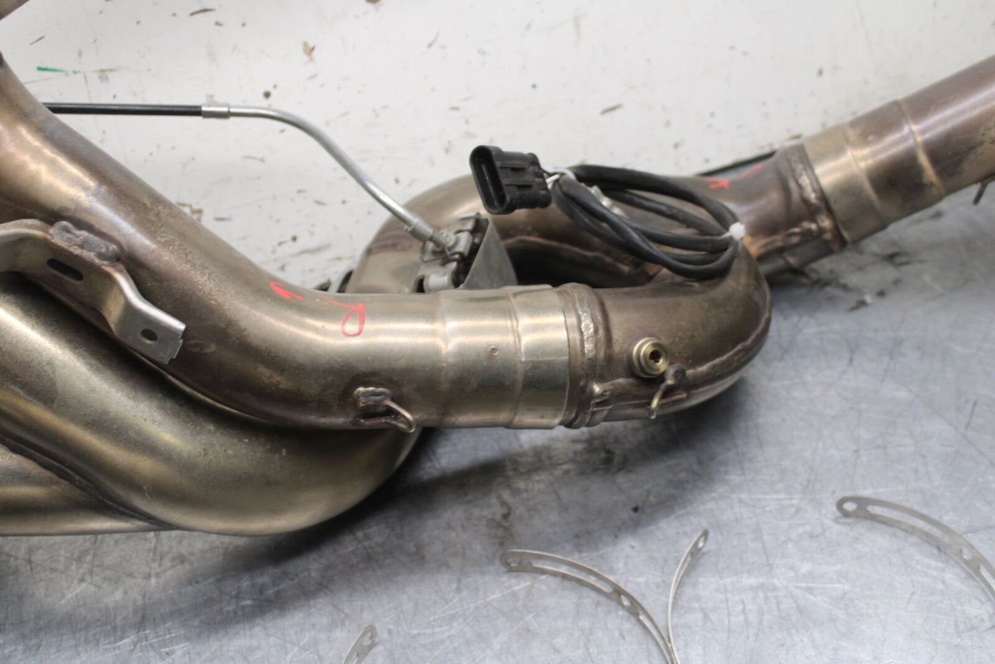 09-11 DUCATI STREETFIGHTER 1098 FULL EXHAUST SYSTEM HEADERS PIPE MUFFLER BB705