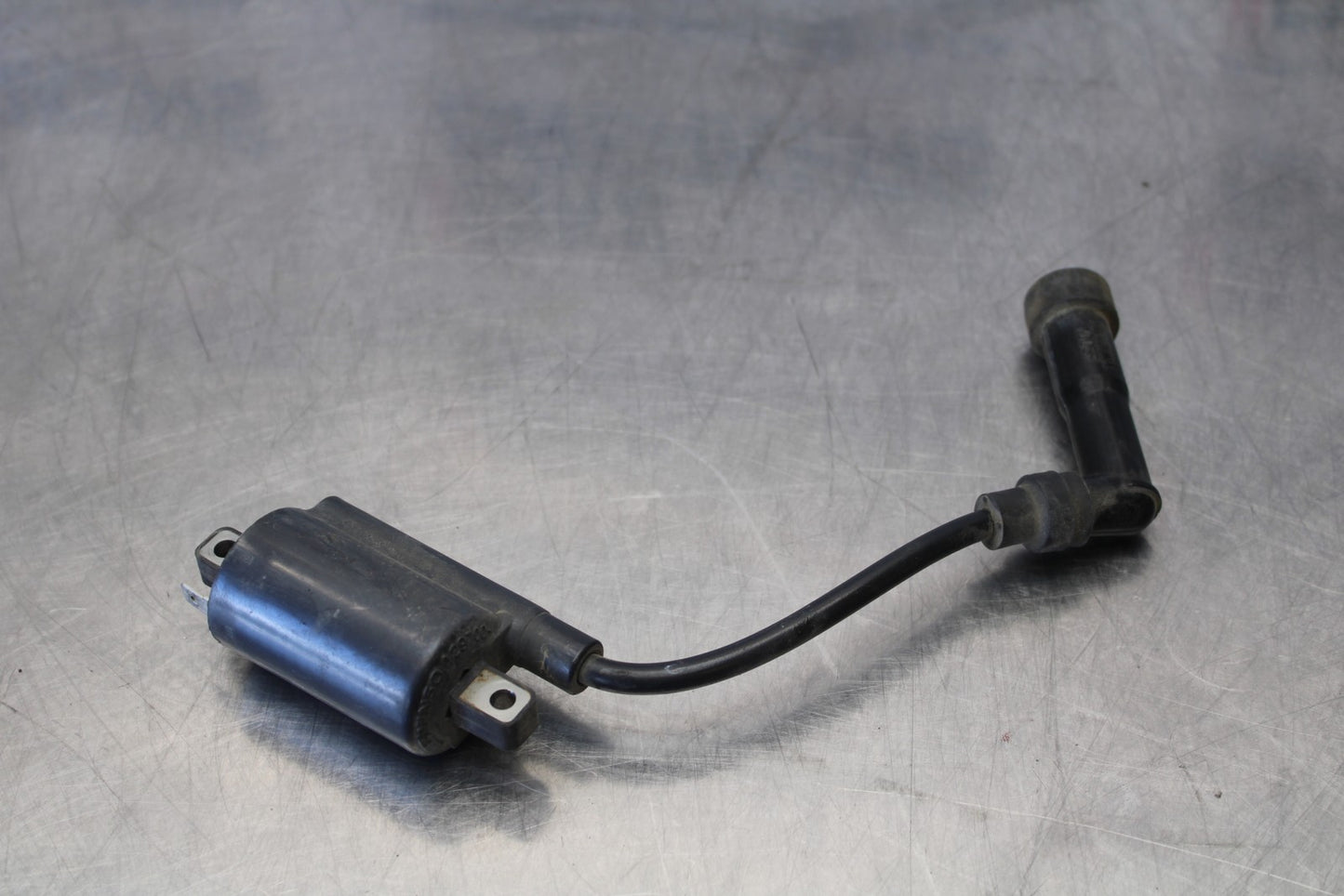 08-18 KAWASAKI KLR650 IGNITION COIL SPARK PLUG CAP BB183