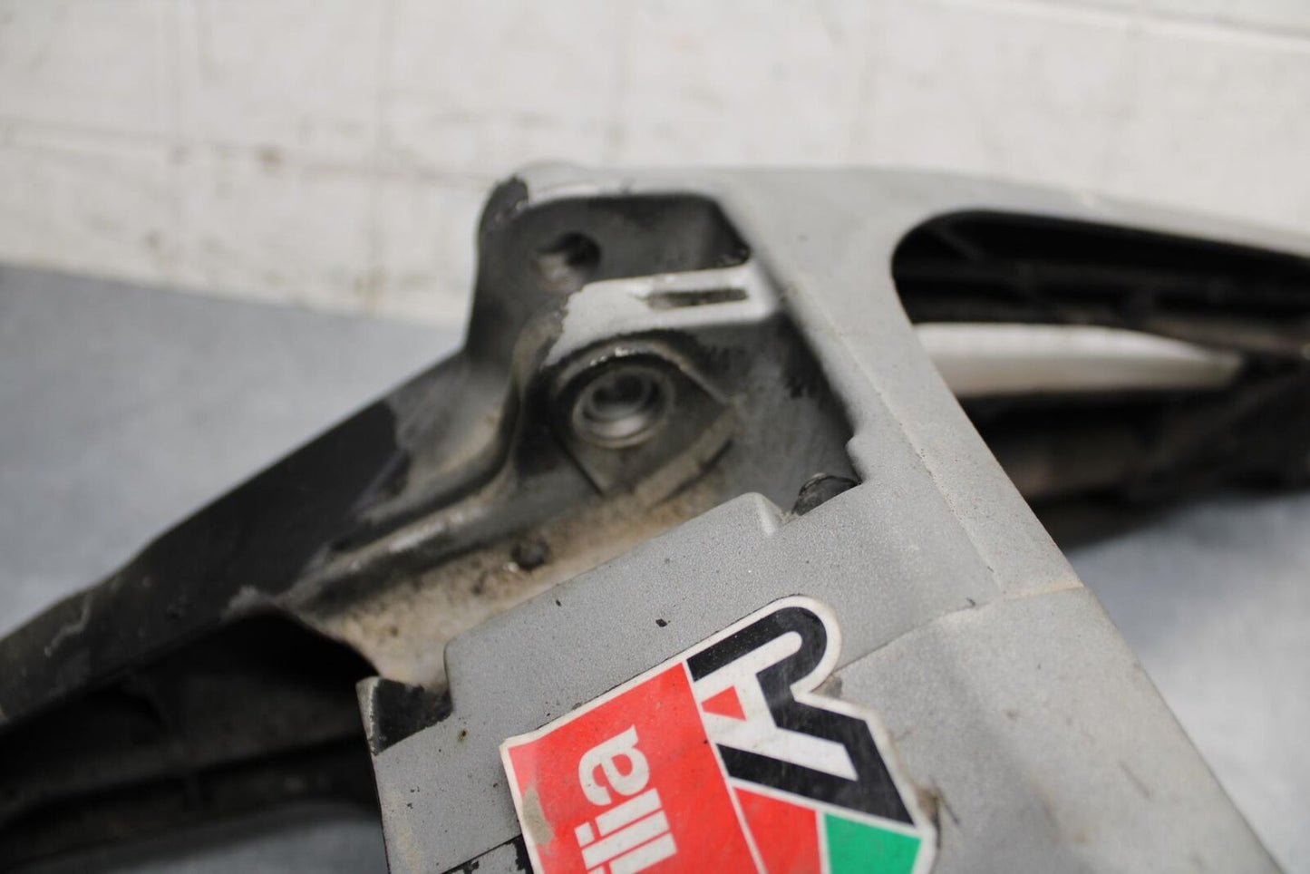 2008 Aprilia Shiver 750 SL750 REAR SWINGARM BACK SUSPENSION SWING ARM BB551