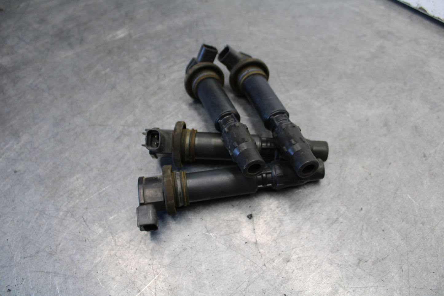 04-05 SUZUKI GSXR600 IGNITION COILS COIL SPARK PLUG CAPS 33410-29G00 BB658
