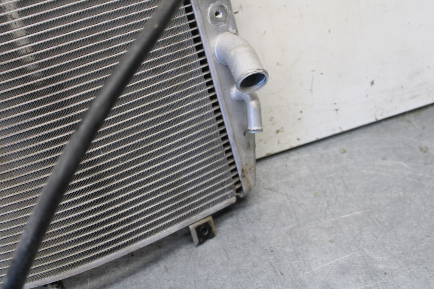 04 SUZUKI GSXR600 ENGINE RADIATOR MOTOR COOLER COOLING RADIATER BB676