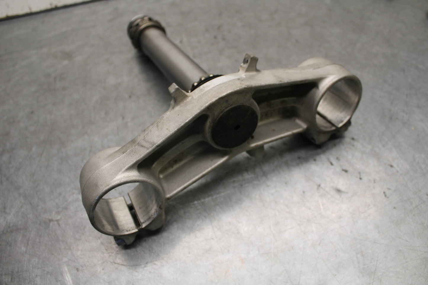 13-18 KAWASAKI NINJA ZX6R FRONT FORKS CLAMP LOWER TRIPLE TREE 44037-0136 BB666