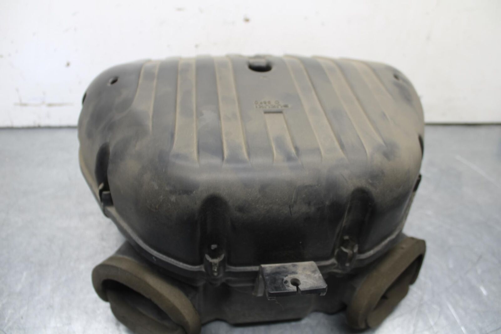 01-03 SUZUKI GSXR600 AIRBOX AIR INTAKE FILTER BOX 13700-39F00 BB633